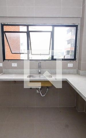 Apartamento à venda com 181m², 4 quartos e 3 vagasCozinha