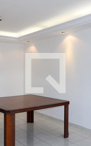 Apartamento à venda com 117m², 3 quartos e 2 vagas Apartamento à venda com 117m², 3 quartos e 2 vagasSala