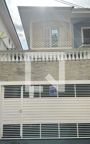 Casa à venda com 150m², 3 quartos e 2 vagasFachada