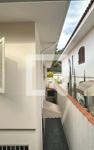Casa à venda com 150m², 3 quartos e 2 vagasÁrea externa