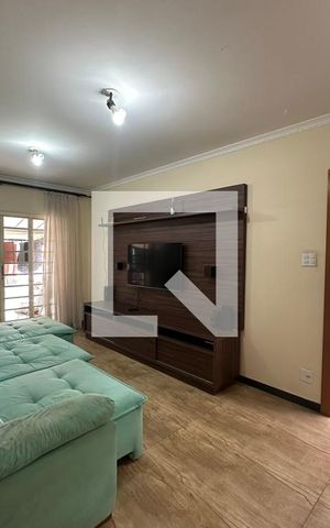 Casa à venda com 150m², 3 quartos e 2 vagasSala