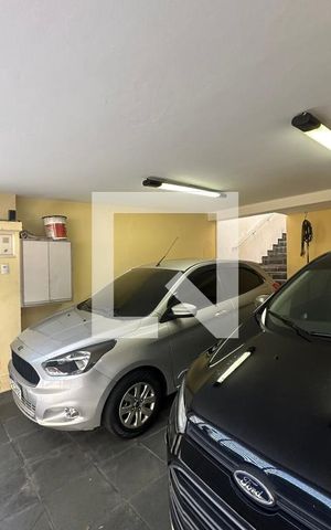 Casa à venda com 150m², 3 quartos e 2 vagasGaragem