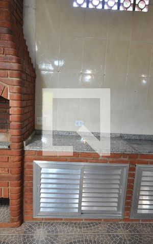 Casa à venda com 200m², 3 quartos e 3 vagasChurrasqueira
