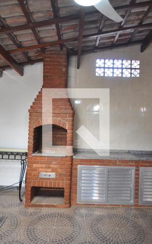 Casa à venda com 200m², 3 quartos e 3 vagasChurrasqueira