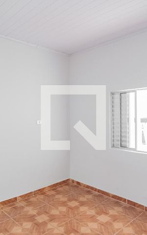 Casa para alugar com 60m², 1 quarto e 1 vagaQuarto