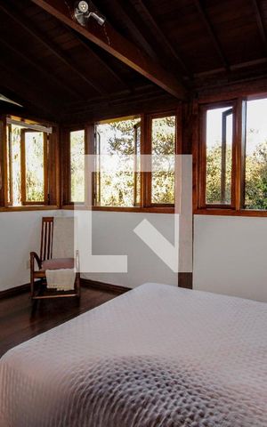 Casa de condomínio à venda com 442m², 4 quartos e 6 vagasquarto 1