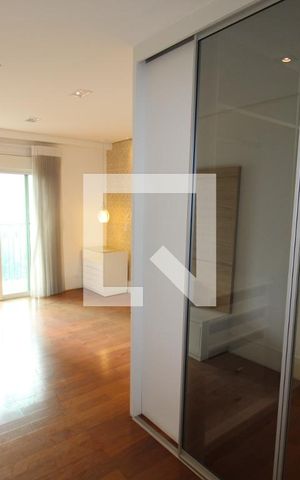 Apartamento à venda com 320m², 4 quartos e 6 vagasSuíte 2