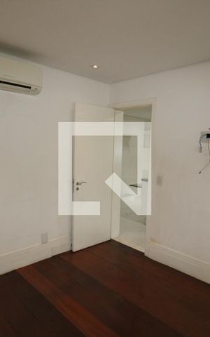 Apartamento à venda com 320m², 4 quartos e 6 vagasSala 3