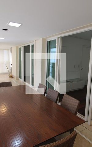 Apartamento à venda com 320m², 4 quartos e 6 vagasVaranda