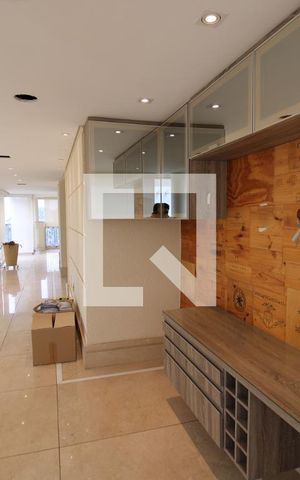 Apartamento à venda com 320m², 4 quartos e 6 vagasVaranda