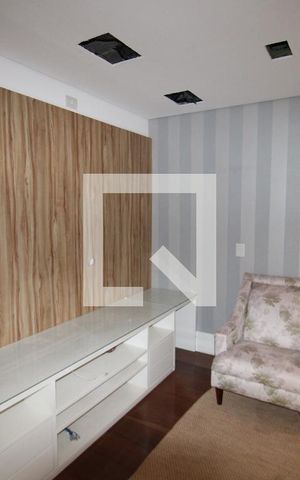 Apartamento à venda com 320m², 4 quartos e 6 vagasSala 2