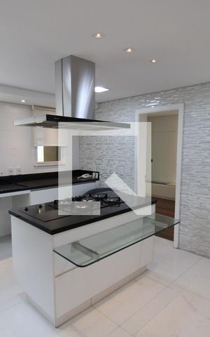 Apartamento à venda com 320m², 4 quartos e 6 vagasCozinha
