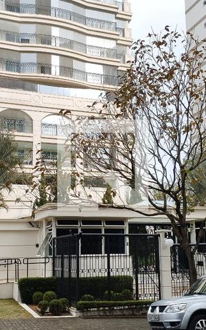 Apartamento à venda com 320m², 4 quartos e 6 vagas Apartamento à venda com 320m², 4 quartos e 6 vagasFachada