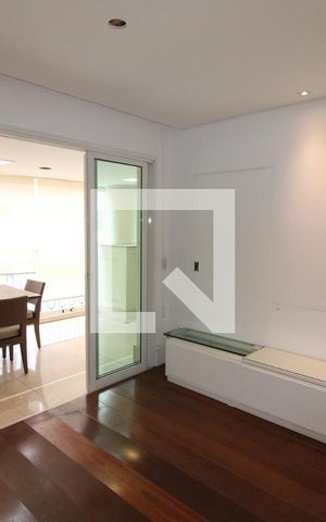 Apartamento à venda com 320m², 4 quartos e 6 vagasSala 3