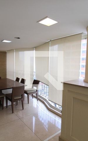 Apartamento à venda com 320m², 4 quartos e 6 vagasVaranda