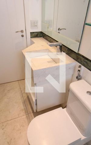 Apartamento à venda com 320m², 4 quartos e 6 vagasSuíte 4 - Banheiro
