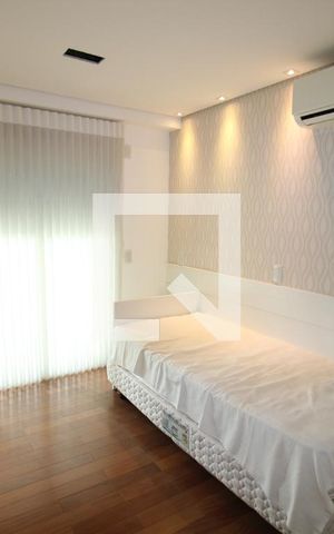 Apartamento à venda com 320m², 4 quartos e 6 vagasSuíte