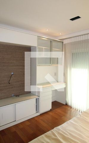 Apartamento à venda com 320m², 4 quartos e 6 vagasSuíte
