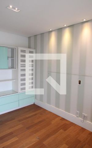 Apartamento à venda com 320m², 4 quartos e 6 vagasSuíte 4