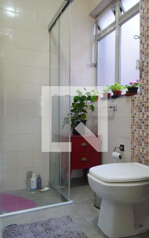 Apartamento à venda com 89m², 2 quartos e sem vagaBanheiro Corredor