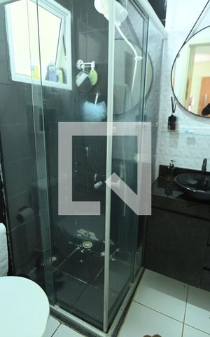 Casa de condomínio à venda com 55m², 2 quartos e 2 vagasBanheiro 