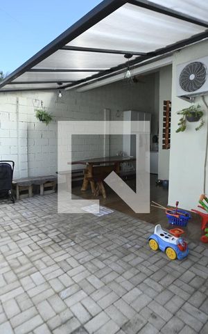 Casa de condomínio à venda com 55m², 2 quartos e 2 vagasChurrasqueira