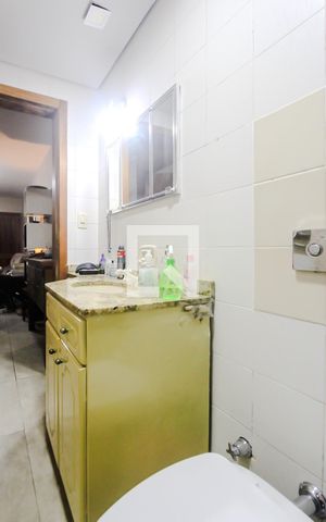 Apartamento à venda com 78m², 1 quarto e sem vaga Apartamento à venda com 78m², 1 quarto e sem vagaBanheiro