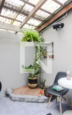 Apartamento à venda com 78m², 1 quarto e sem vaga Apartamento à venda com 78m², 1 quarto e sem vagaSala