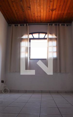 Casa para alugar com 120m², 3 quartos e 3 vagasSala (casa 2)