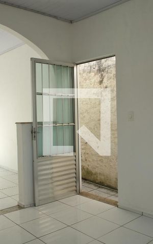 Casa para alugar com 120m², 3 quartos e 3 vagasSala