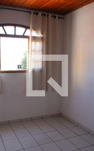 Casa para alugar com 120m², 3 quartos e 3 vagasSala (casa 2)