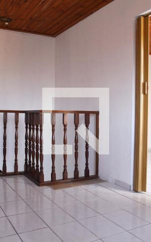 Casa para alugar com 120m², 3 quartos e 3 vagasSala (casa 2)