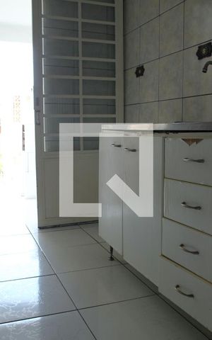 Casa para alugar com 120m², 3 quartos e 3 vagasCozinha