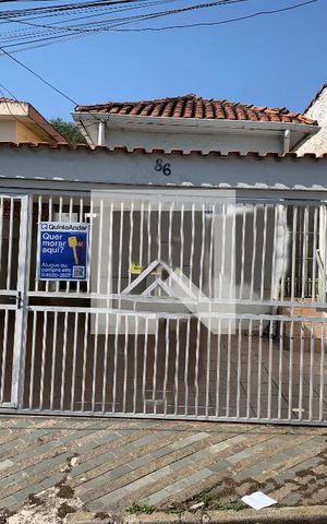 Casa para alugar com 120m², 3 quartos e 3 vagasFachada
