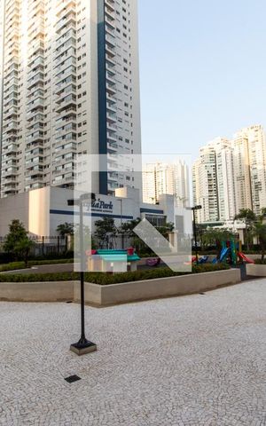 Apartamento à venda com 65m², 2 quartos e 2 vagasÁrea comum - Playground