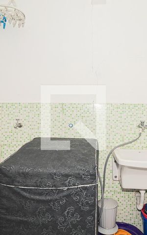 Casa à venda com 98m², 3 quartos e 2 vagas Casa à venda com 98m², 3 quartos e 2 vagasÁrea de Serviço