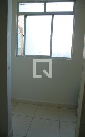 Apartamento para alugar com 66m², 2 quartos e 1 vagaÁrea de Serviço