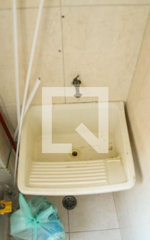 Apartamento para alugar com 66m², 2 quartos e 1 vagaÁrea de Serviço