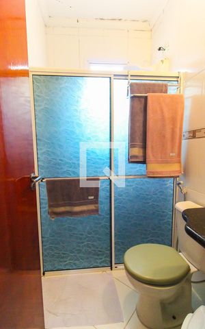 Casa de condomínio à venda com 110m², 3 quartos e 1 vaga Casa de condomínio à venda com 110m², 3 quartos e 1 vagaBanheiro