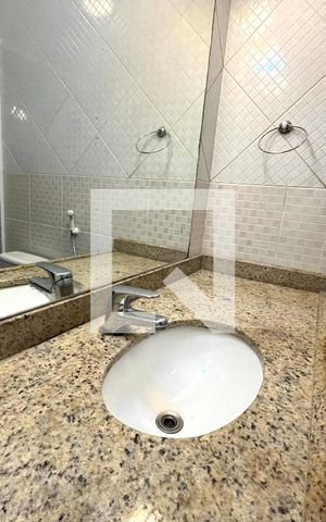 Casa à venda com 600m², 6 quartos e 5 vagas Casa à venda com 600m², 6 quartos e 5 vagasSuite 3