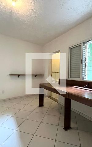 Casa à venda com 600m², 6 quartos e 5 vagas Casa à venda com 600m², 6 quartos e 5 vagasSuite 4