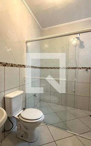 Casa à venda com 600m², 6 quartos e 5 vagas Casa à venda com 600m², 6 quartos e 5 vagasBanheiro da Suíte 4