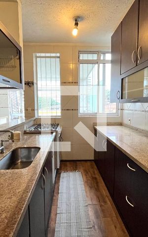 Casa à venda com 600m², 6 quartos e 5 vagas Casa à venda com 600m², 6 quartos e 5 vagasCozinha