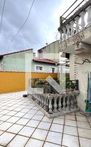 Casa à venda com 600m², 6 quartos e 5 vagas Casa à venda com 600m², 6 quartos e 5 vagasÁrea externa