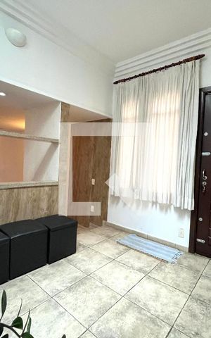 Casa à venda com 600m², 6 quartos e 5 vagas Casa à venda com 600m², 6 quartos e 5 vagasHall de entrada