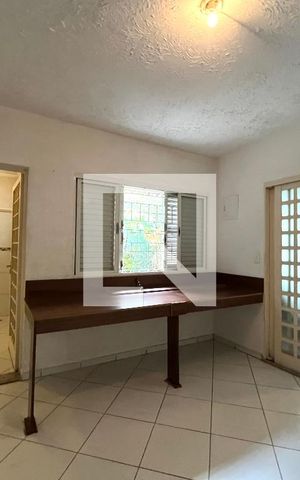 Casa à venda com 600m², 6 quartos e 5 vagas Casa à venda com 600m², 6 quartos e 5 vagasSuite 4