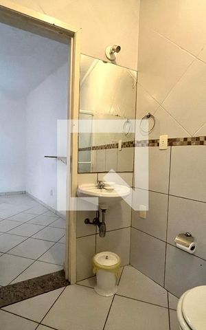 Casa à venda com 600m², 6 quartos e 5 vagas Casa à venda com 600m², 6 quartos e 5 vagasBanheiro da Suíte 4