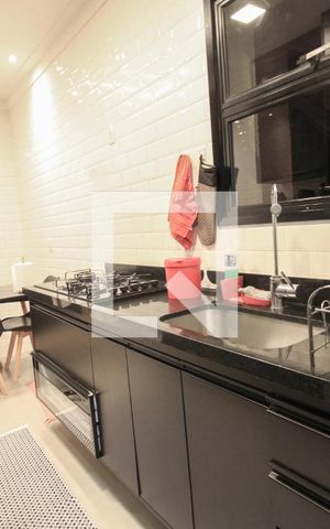 Apartamento à venda com 70m², 2 quartos e 1 vaga Apartamento à venda com 70m², 2 quartos e 1 vagaCozinha