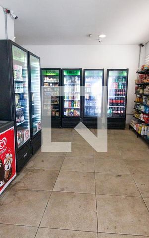 Apartamento à venda com 133m², 3 quartos e 2 vagasÁrea comum - Mercado