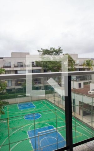 Apartamento à venda com 178m², 4 quartos e 2 vagas Apartamento à venda com 178m², 4 quartos e 2 vagasSacada da Suíte 3
